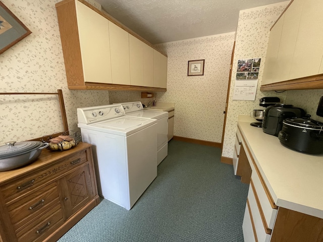 982 Shaggy Bark Ct, Gaylord, MI 49735 - laundry room featuring wallpapered walls, independent washer and dryer, and a textured ceiling