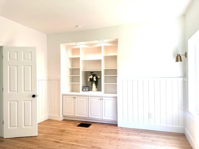 1124 E Mitchell St, Petoskey, MI 49770