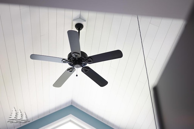 4620 Pinewood Dr, Lewiston, MI 49756 - detailed view of ceiling fan