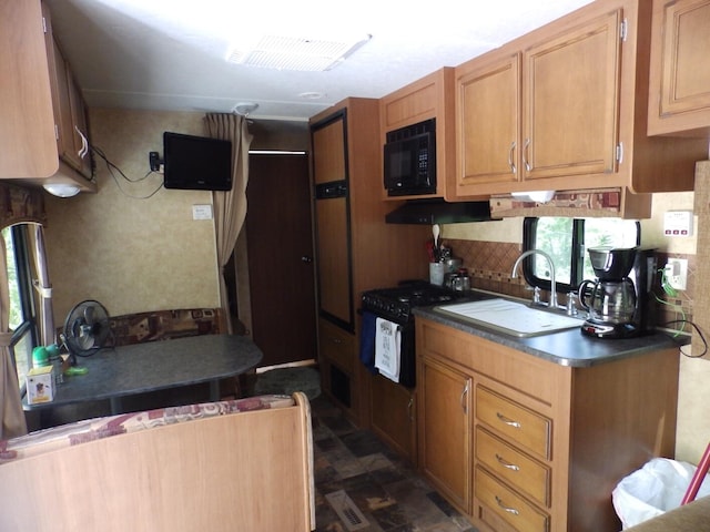 1830 Dollar Lk Rd, Lewiston, MI 49756
