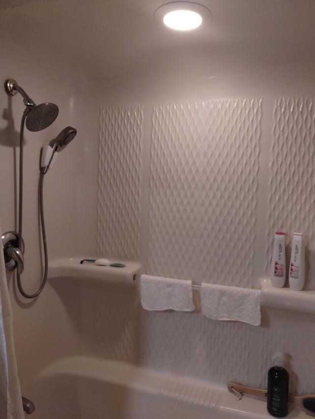 19241 Pine Tree Ct, Hillman, MI 49746 - full bathroom with curtained shower