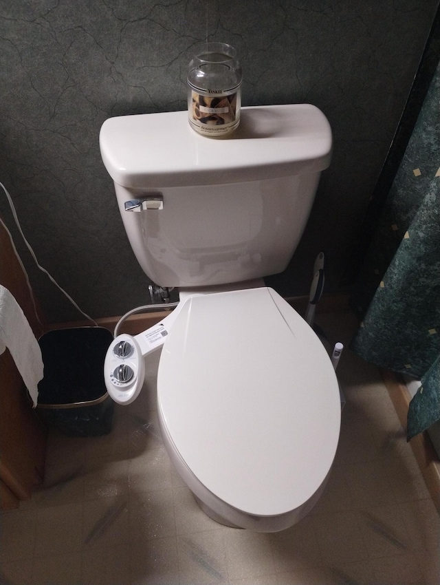 19241 Pine Tree Ct, Hillman, MI 49746 - bathroom view of toilet