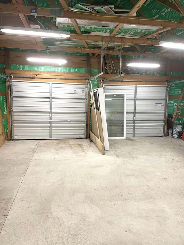 10279 N Sherman Rd, Frederic, MI 49733 - view of garage