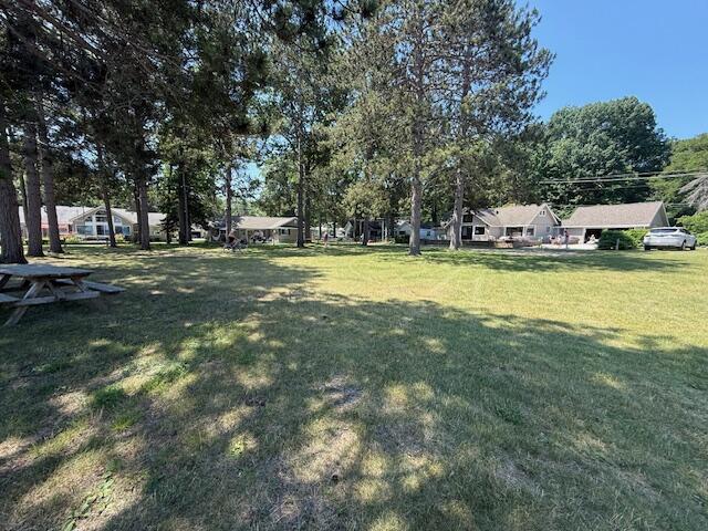 119 Ethel Dr, Roscommon, MI 48653 - view of green lawn
