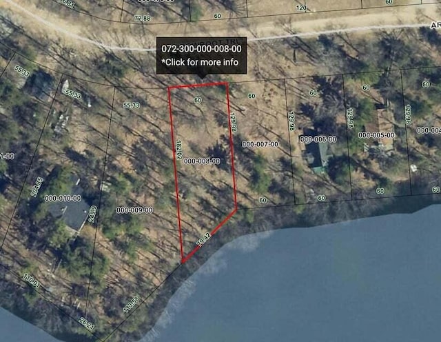 8 Arrowroot Trl, Gaylord, MI 49735