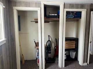 141 Nottingham Dr, Houghton Lake, MI 48629 - view of closet