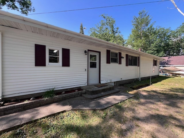 332 Pingree St, Roscommon, MI 48653 - view of front of home