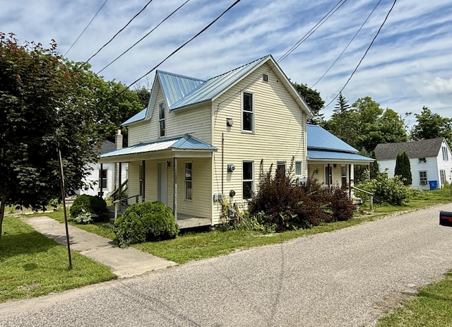 300 Cass St, Cheboygan, MI 49721 - photo 5