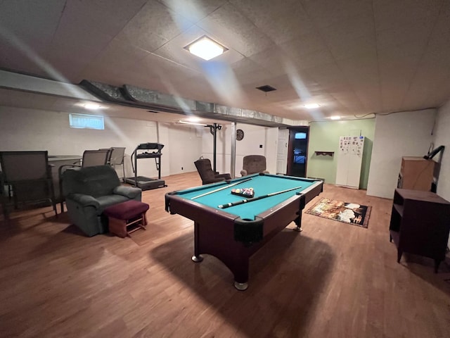 1003 Ada St, Owosso, MI 48867 - recreation room featuring wood finished floors and billiards table