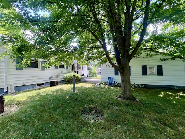 1003 Ada St, Owosso, MI 48867 - view of green lawn