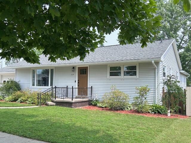 229 Helen St, Alpena, MI 49707 - photo 1
