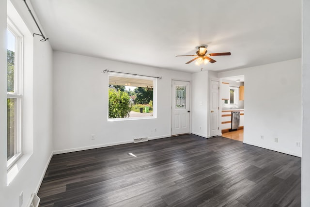 318 S C St, Cheboygan, MI 49721 - photo 4