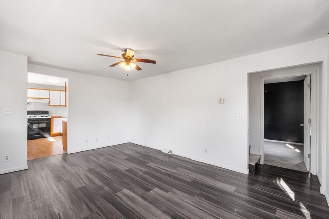 318 S C St, Cheboygan, MI 49721 - photo 5
