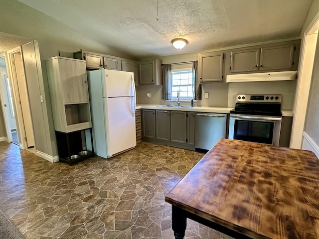 1030 Randolph St, Cheboygan, MI 49721 - photo 5