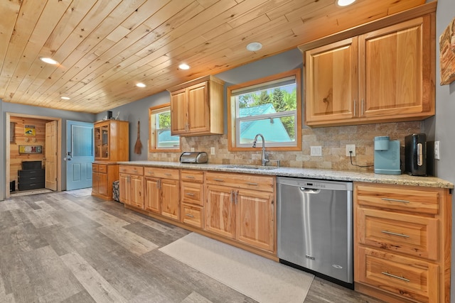105 Mallard Ave, Houghton Lake, MI 48629 - photo 4