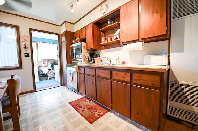 207 Lakeview Dr, Roscommon, MI 48653 - photo 8