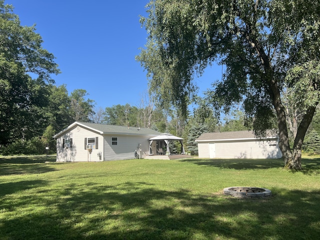 105 Acorn Ln, Houghton Lake, MI 48629 - photo 2