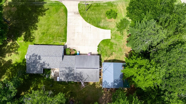112 Vienna St, Houghton Lake, MI 48629 - photo 2