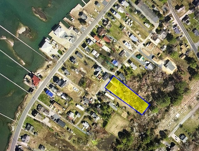 3250 Colona St, Chincoteague, VA 23336 - aerial map of property and surrounding area with property boundaries highlighted