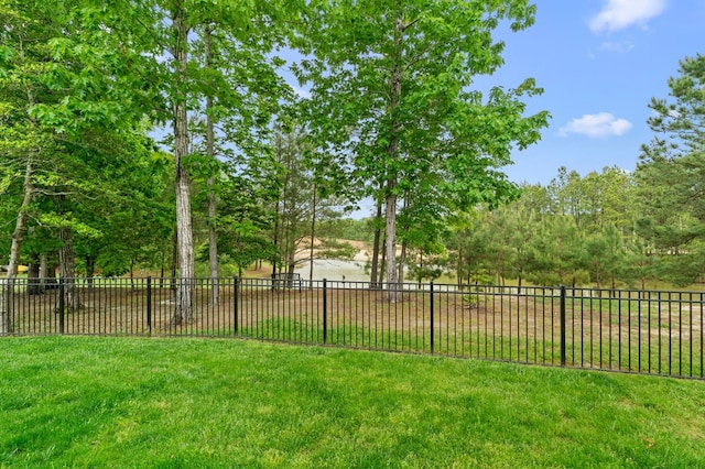 8 Perny Ct, Cape Charles, VA 23310 - view of yard with fence