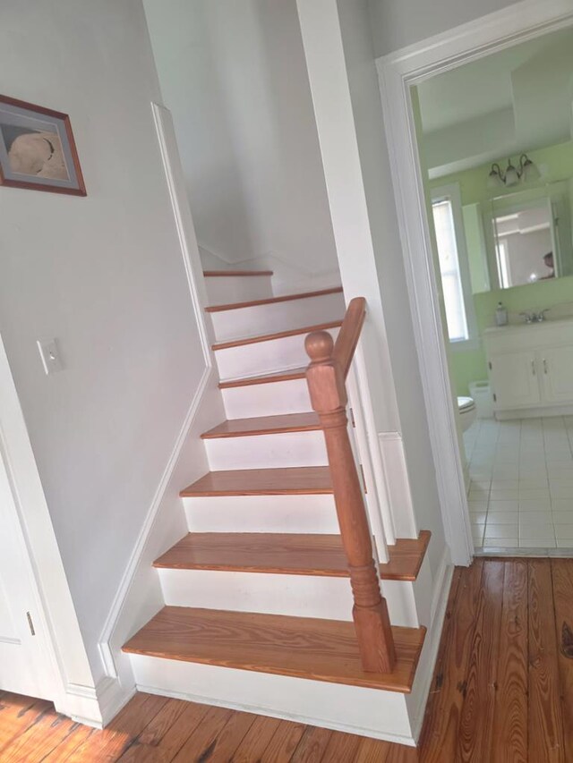 6541 Broadwater Cir, Oyster, VA 23310 - photo 4