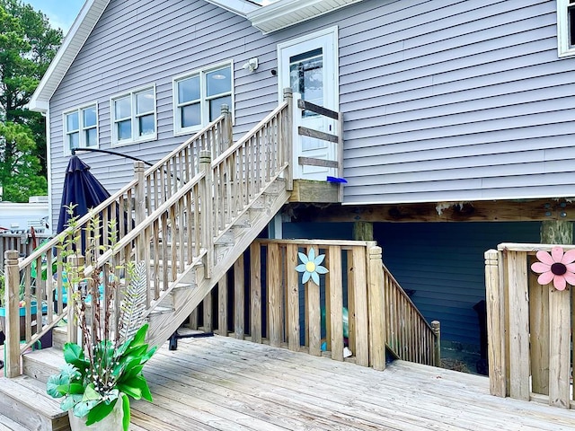 deck with stairs