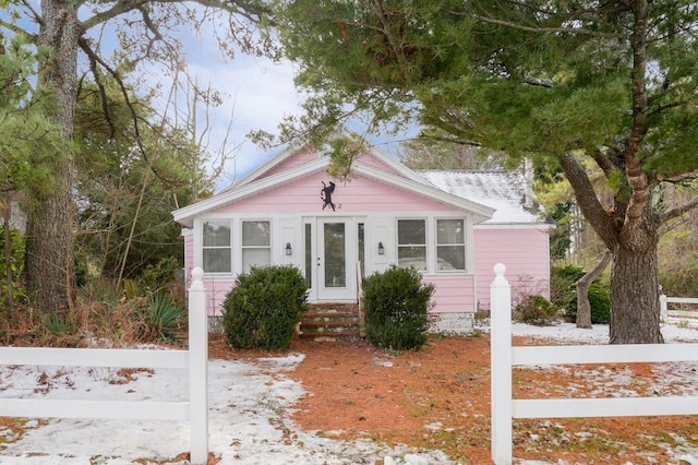 view of front of property