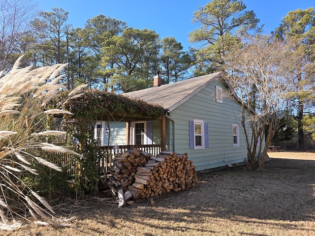 view of front of property with covered porch