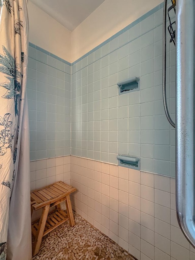 35197 Hillsborough Dr, Belle Haven, VA 23306 - full bath with a tile shower and tile walls