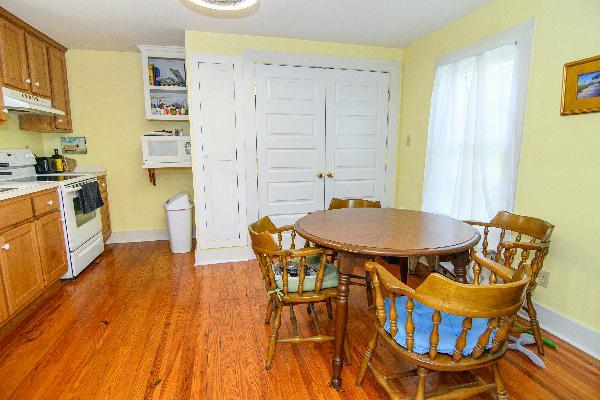 23613 Front St, Accomac, VA 23301 - photo 32
