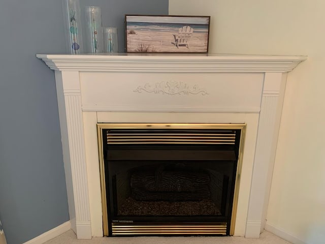 room details featuring carpet flooring