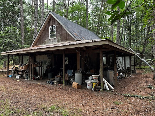 view of outdoor structure