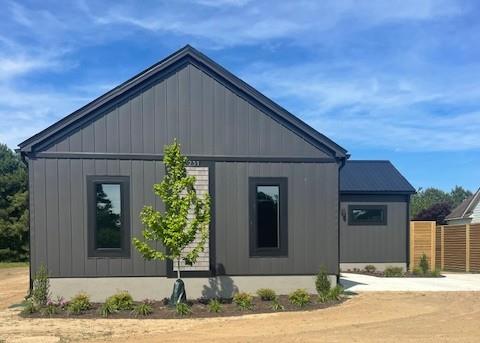 22231 Verlinda Lndg S, Cape Charles, VA 23310 - view of side of home with board and batten siding
