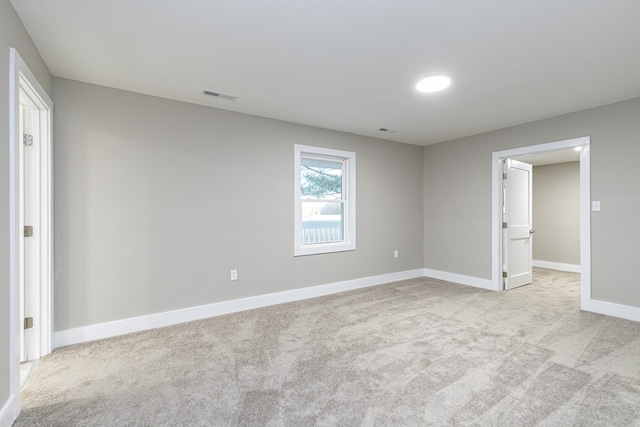 view of carpeted spare room