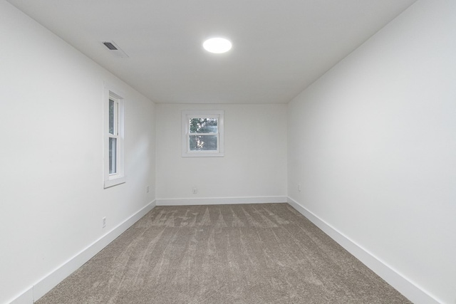 empty room featuring carpet