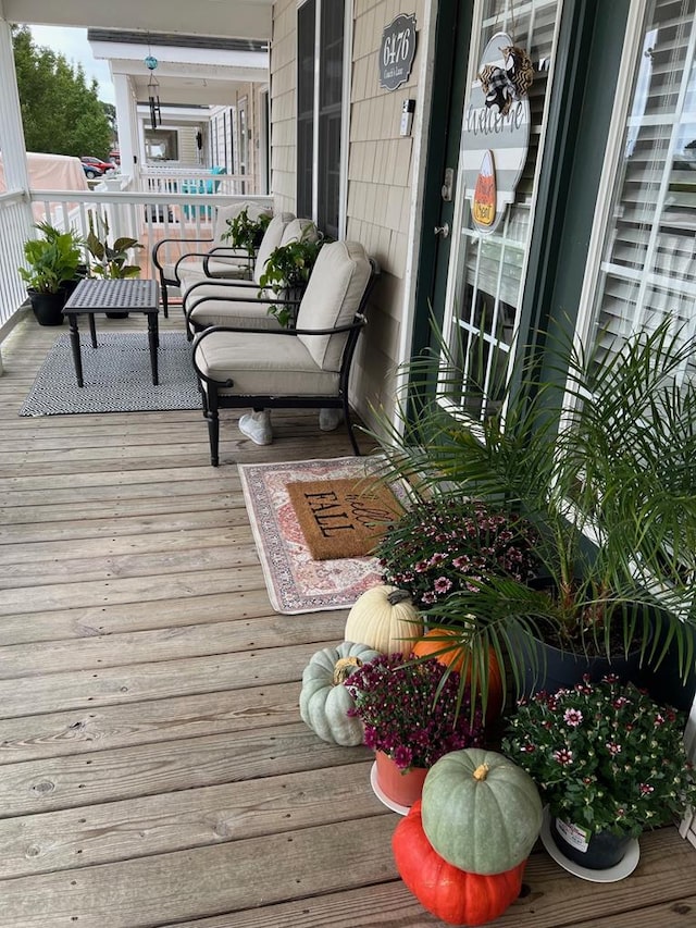 balcony with a porch