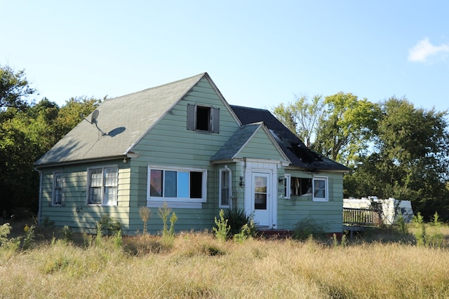 view of front of property