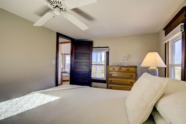 bedroom featuring ceiling fan