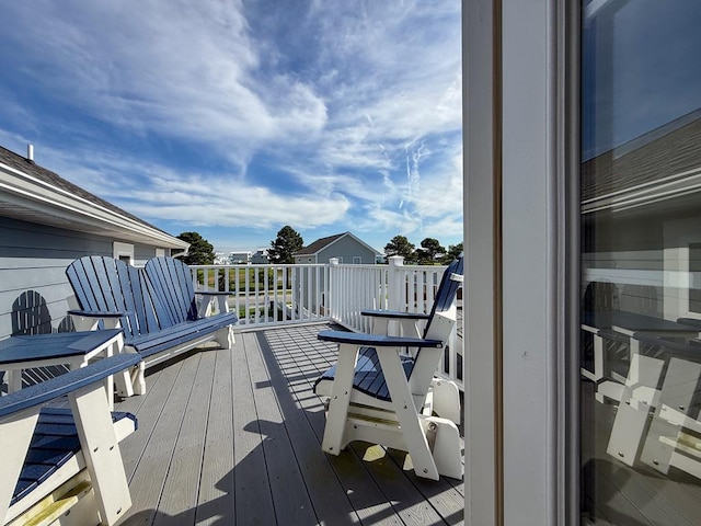 614 Strawberry St, Cape Charles, VA 23310 - view of wooden terrace