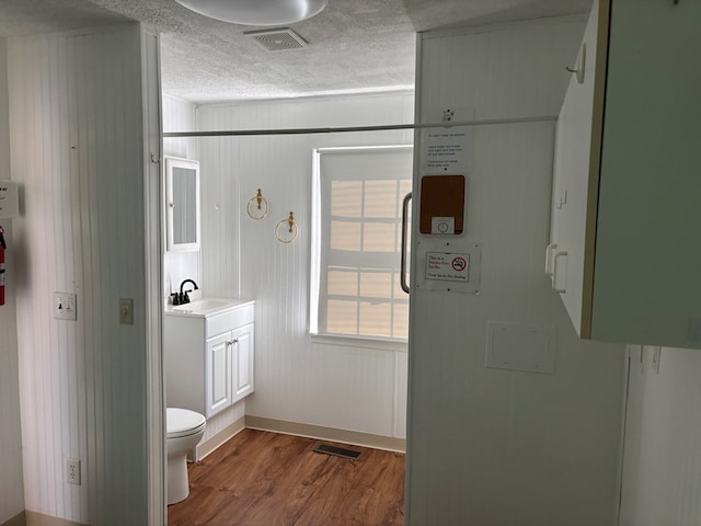 3560 Captains Corridor, Greenbackville, VA 23356 - photo 24