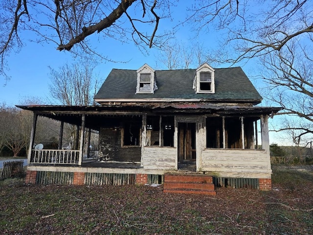 view of front of home featuring a porch