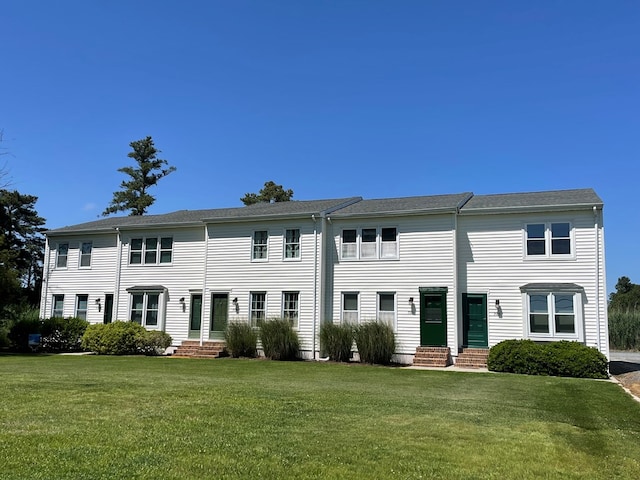 view of front of house with a front yard