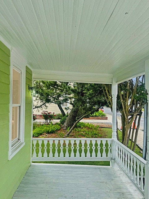 4169 Main St, Chincoteague, VA 23336 - view of porch