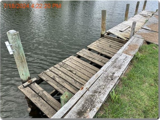 view of dock featuring a water view