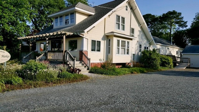 view of front of home