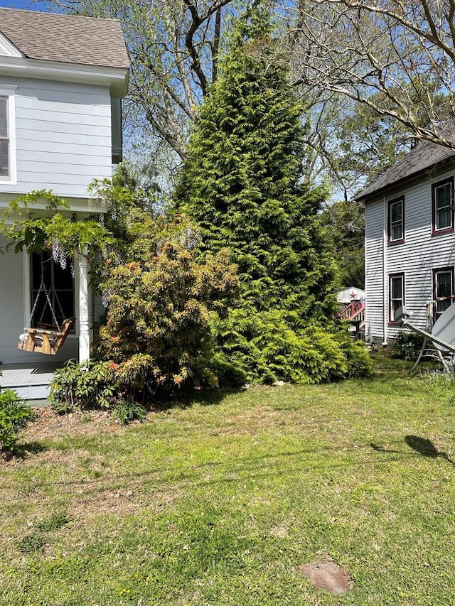 12 Justis St, Onancock, VA 23417 - view of grassy yard