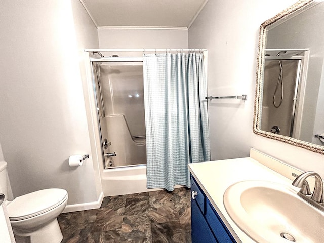 full bathroom featuring toilet, shower / bath combo with shower curtain, vanity, and ornamental molding