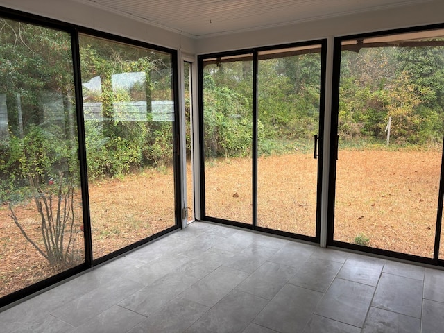 10117 Pine Ave, Nassawadox, VA 23413 - view of unfurnished sunroom