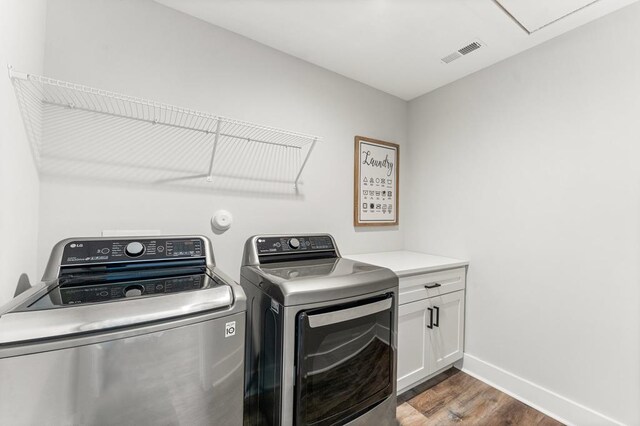 bathroom featuring hardwood / wood-style floors, vanity, toilet, and a healthy amount of sunlight