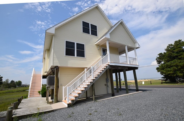 view of front of house